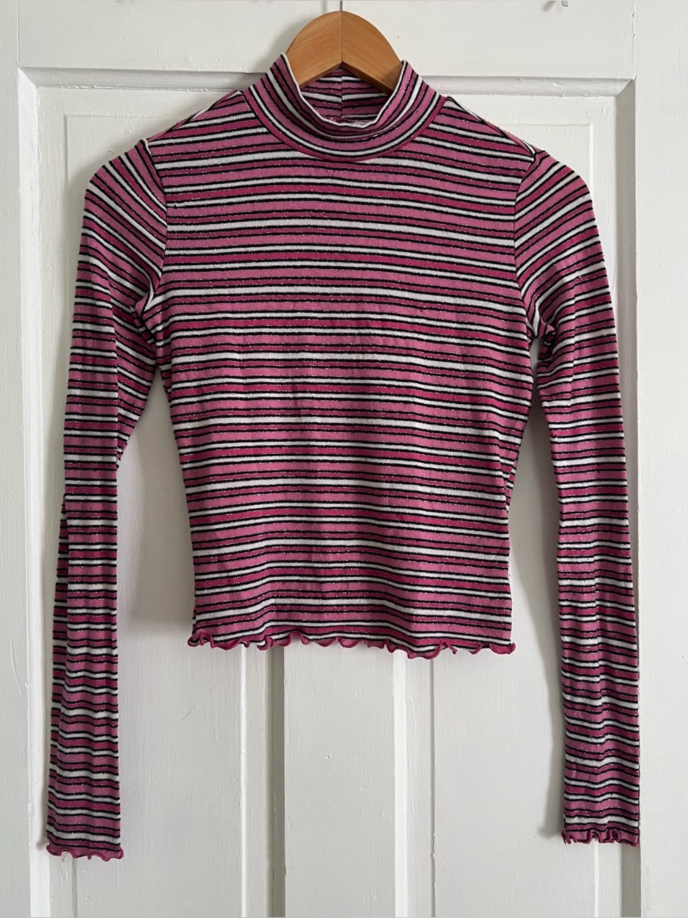 Y2K Candie’s Pink Striped Mock Neck Lettuce Hem Top XS